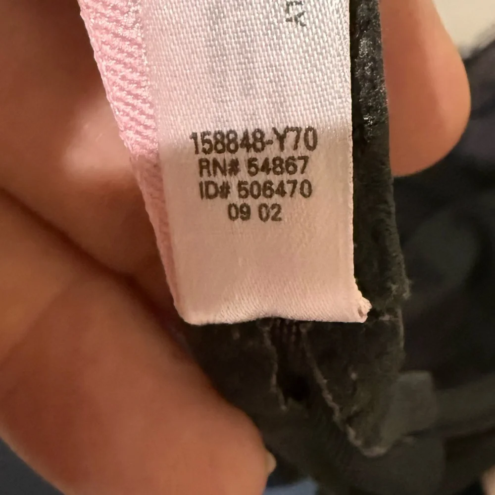 Victorias Secret Black Underwire Pink Ribbon Adjustable Straps Lace Bra Size 36B - Picture 5 of 6